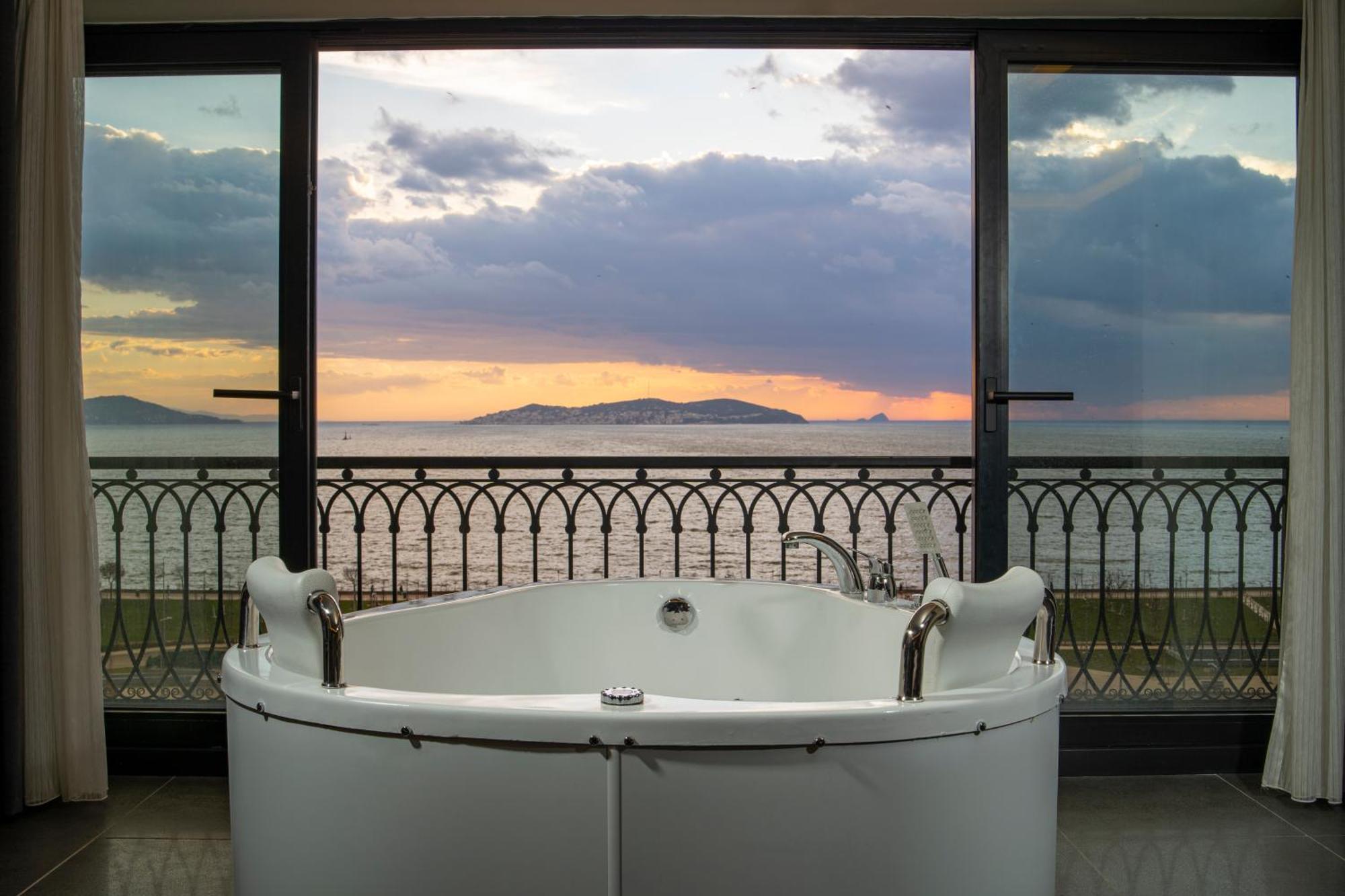La Cielo Hotel Bostanci Istanbul Exterior photo